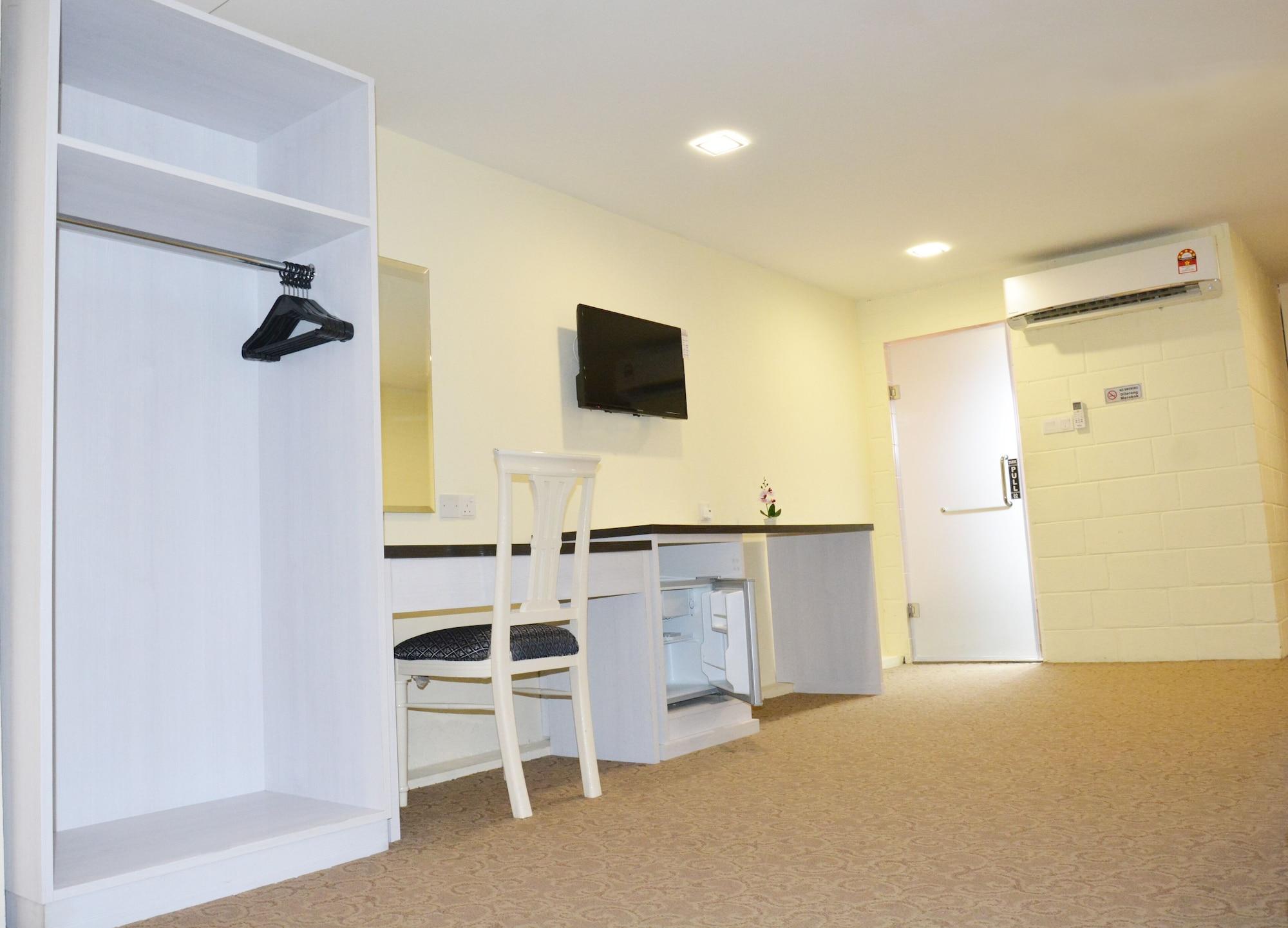 Promenade Service Apartment Kota Kinabalu Bagian luar foto