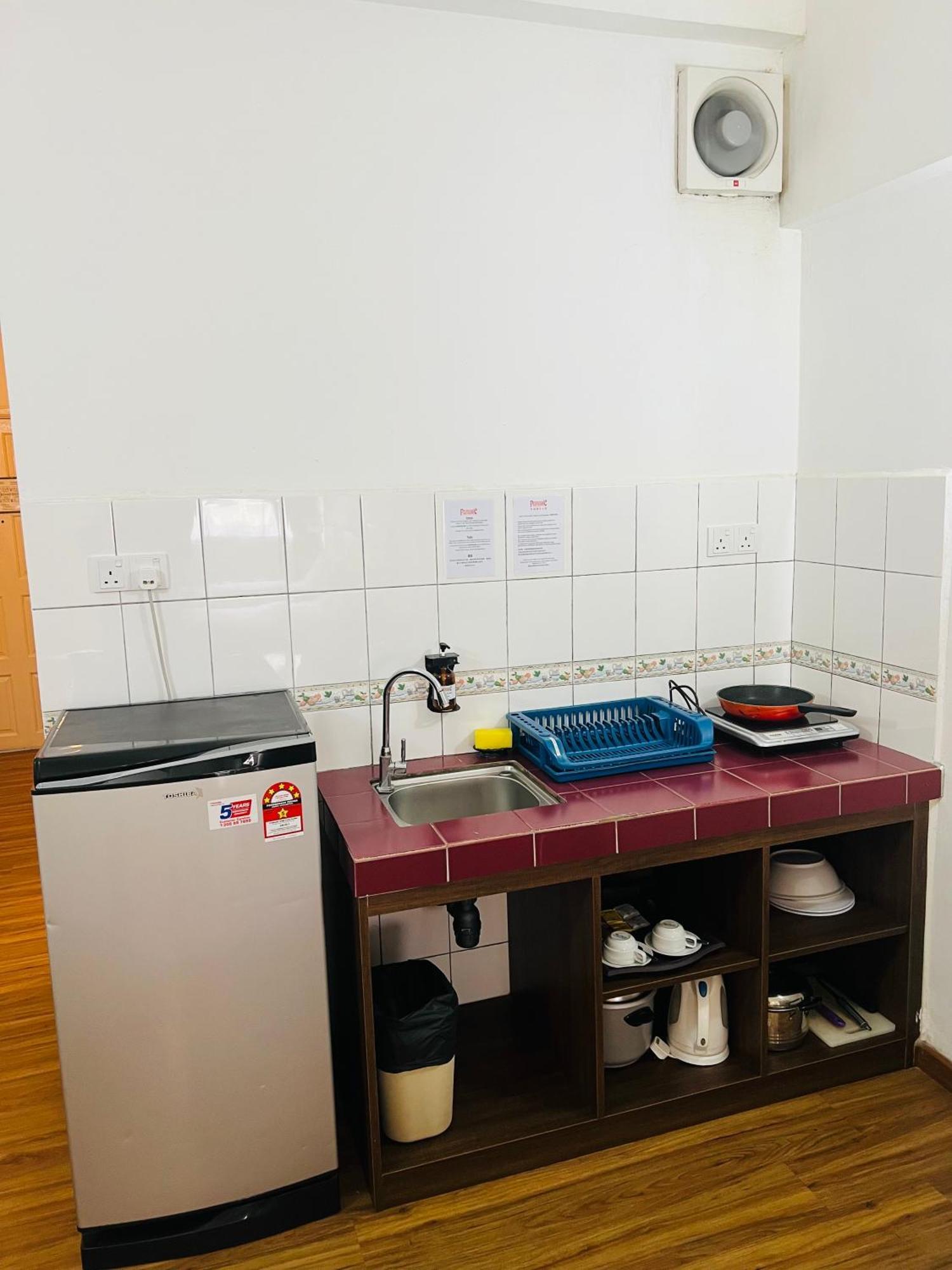 Promenade Service Apartment Kota Kinabalu Bagian luar foto