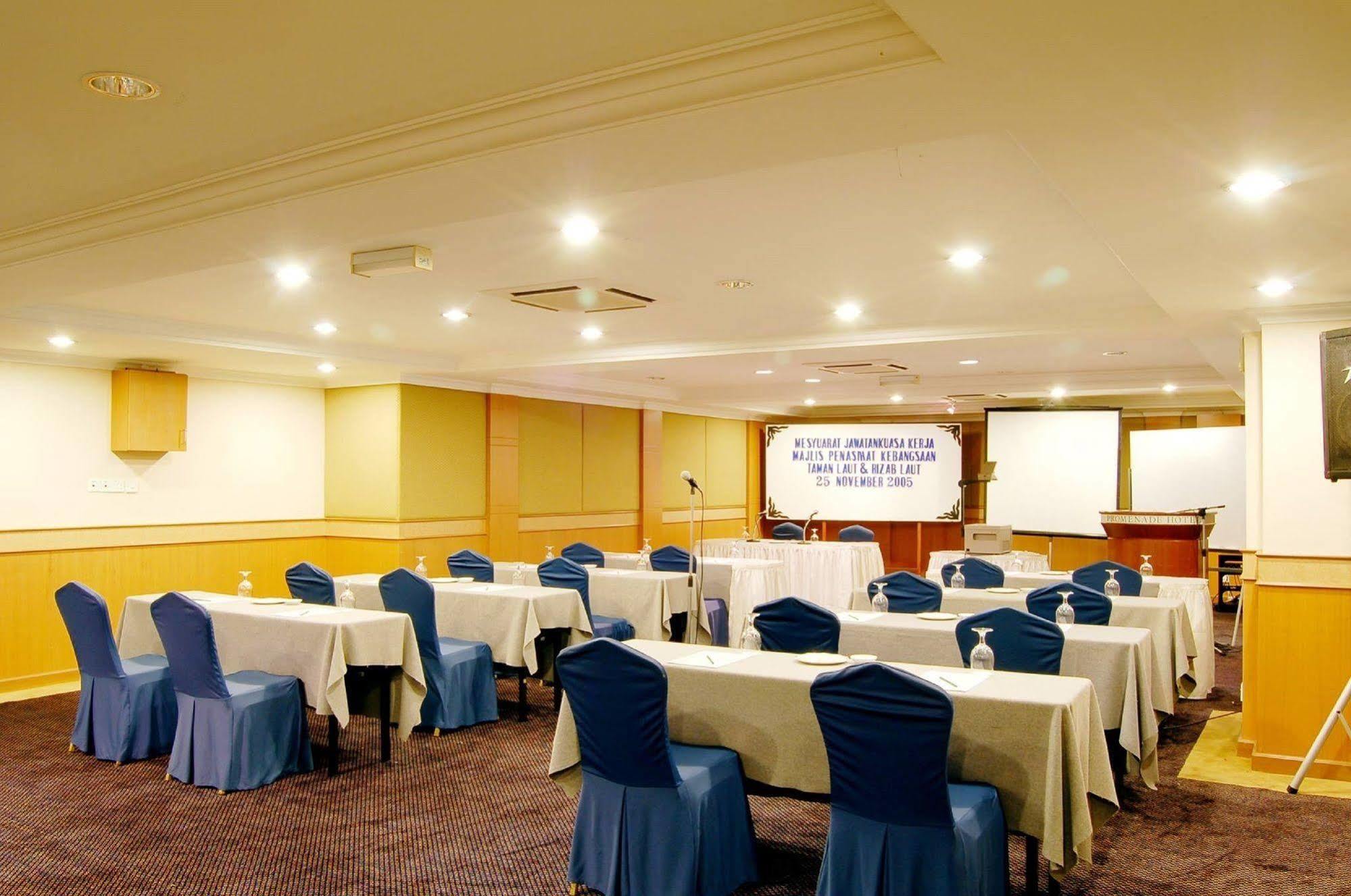 Promenade Service Apartment Kota Kinabalu Bagian luar foto